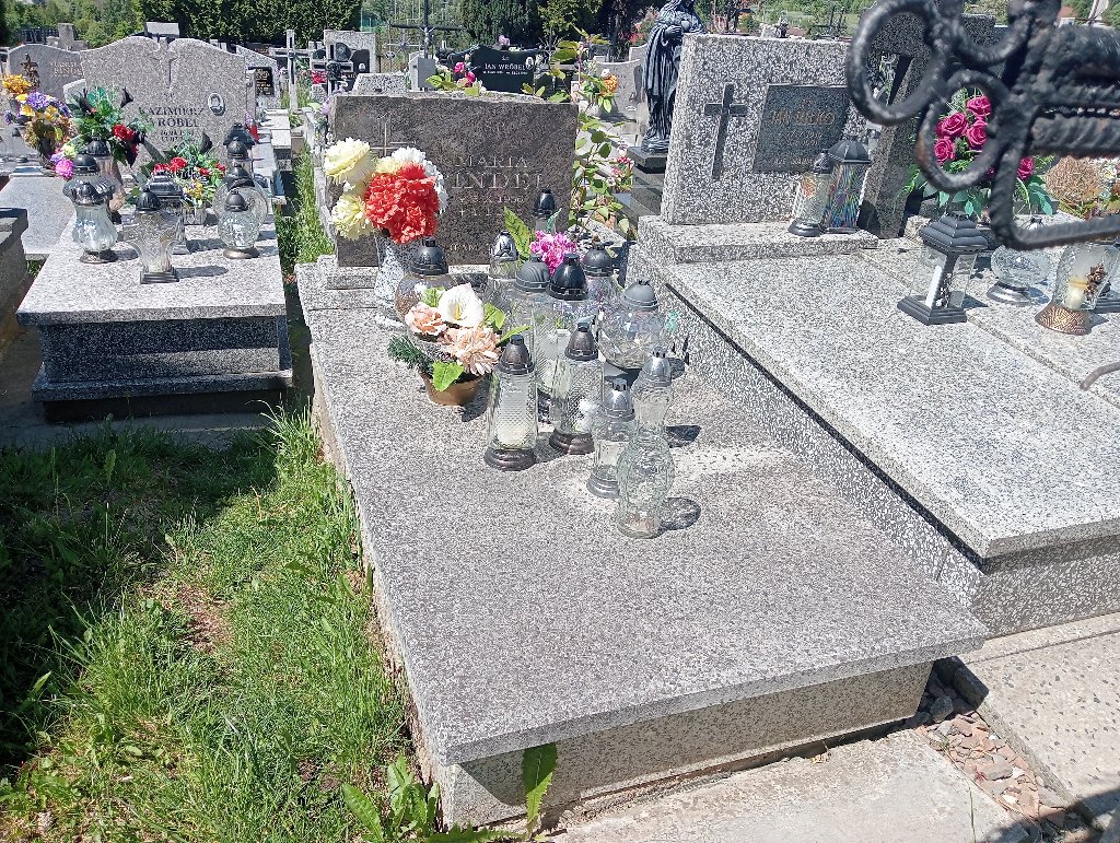 Grób Maria Pindel